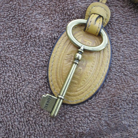 Fossil Tan Purse - Picture 4 of 16